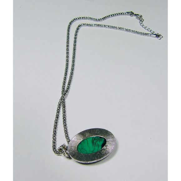 Tibetan Silver Green Turquoise Necklace - Picture 3 of 3